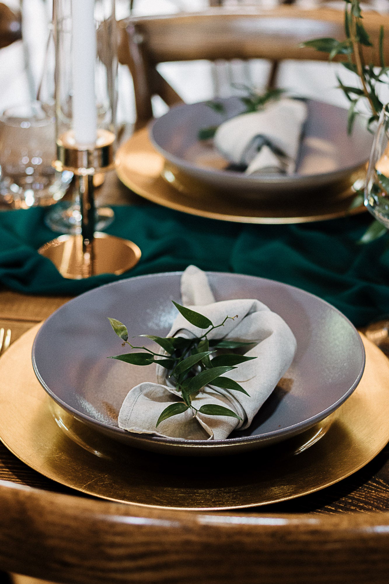 Platzteller Piet in gold